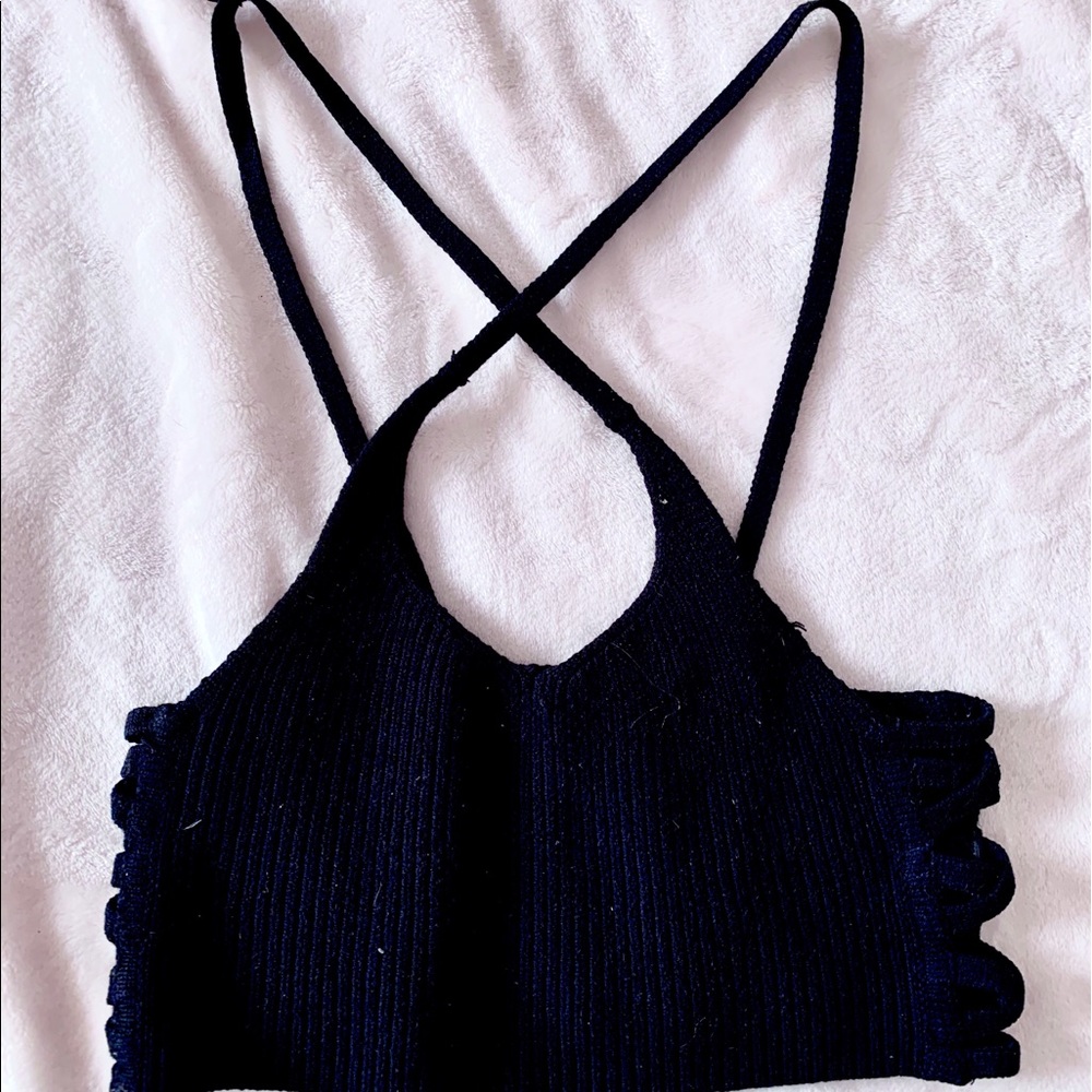 Urban Outfiters Black knit tank top/ crop top 🖤